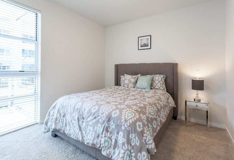 豪华两卧套房, Tripbz Avalo Suites