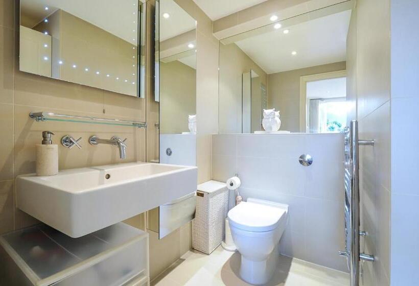 标准间带阳台, Georgiana S Guesthouse