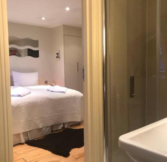 标准间带阳台, Georgiana S Guesthouse