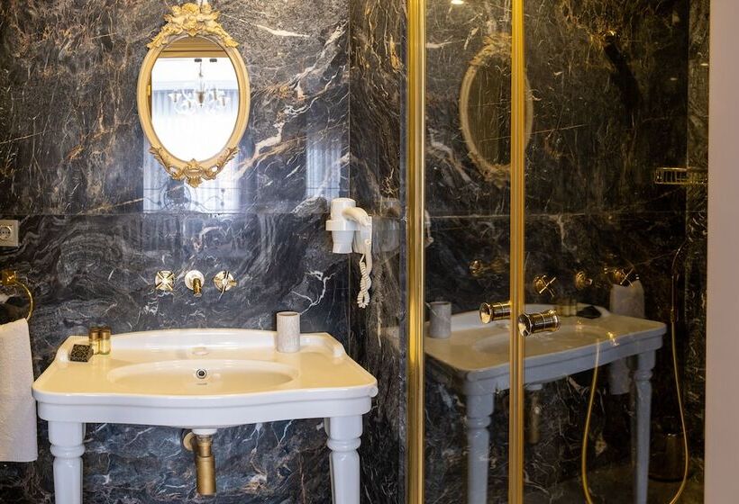 اتاق لوکس, Elit Otel Bozcaada