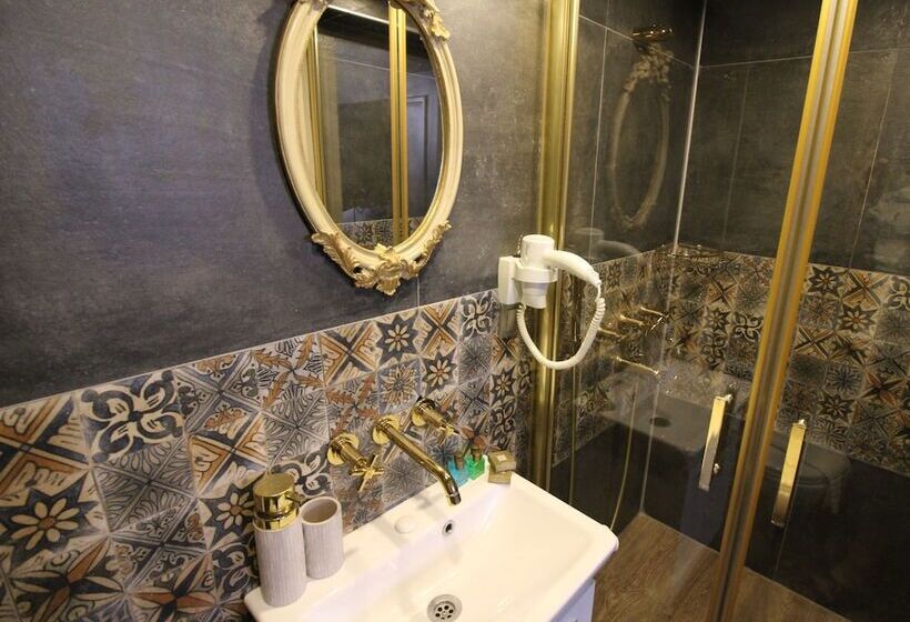 اتاق اکونومی, Elit Otel Bozcaada