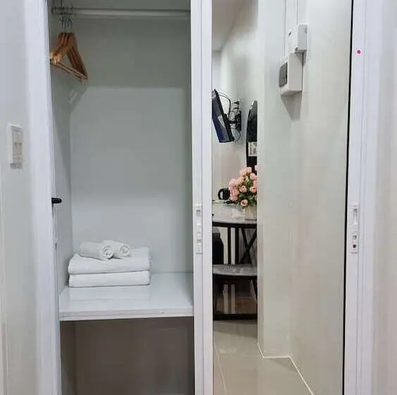 اتاق لوکس, Baan Suan Mee Tang
