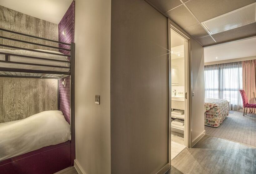 חדר משפחתי עם מיטת קומתיים, Boulevard