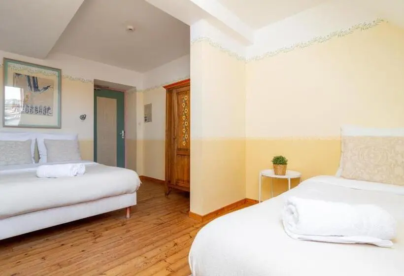 Habitació Triple Estàndard, De La Plage