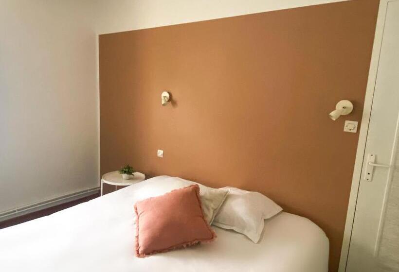 Quarto Estandar, De La Plage