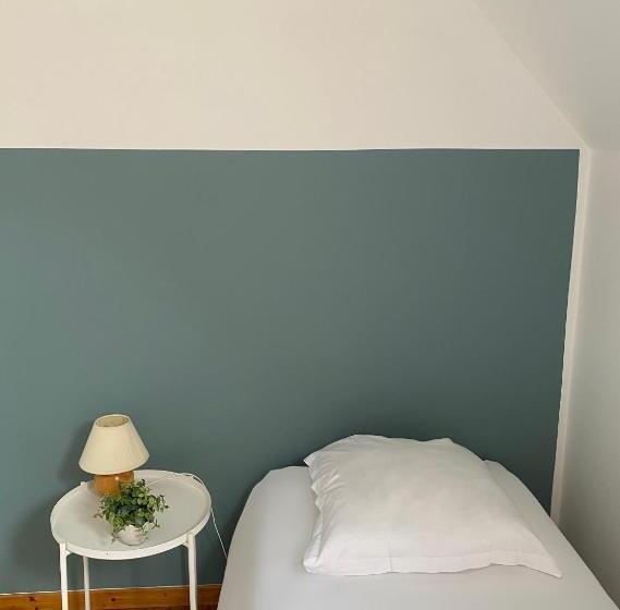 Quarto Triplo Estandar, De La Plage