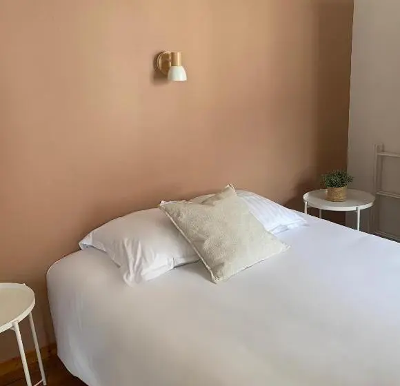 Family Room, De La Plage
