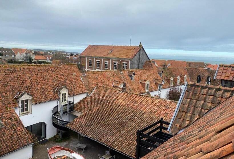 高级三人间, De La Plage