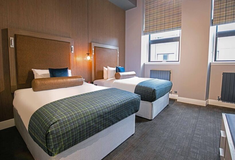 اتاق استاندارد با 2 تخت دوبل, Sandman Signature Aberdeen Hotel & Spa