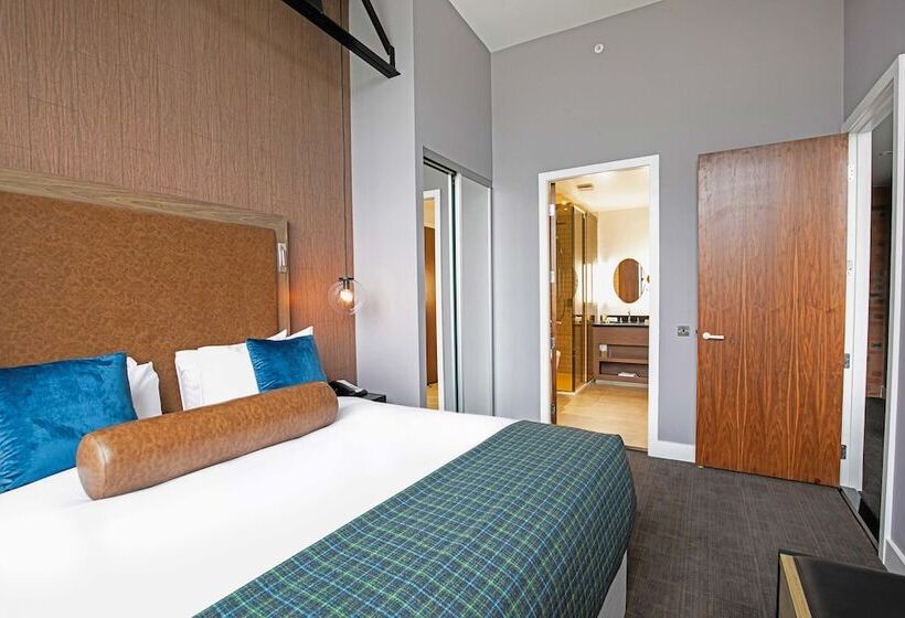 سوییت اجرایی, Sandman Signature Aberdeen Hotel & Spa