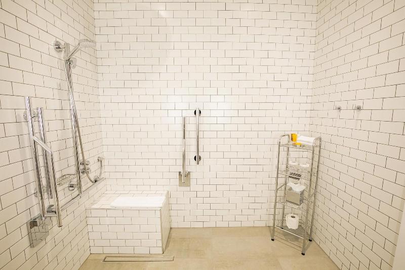 身障者適用スタンダードルーム, Sandman Signature Aberdeen Hotel & Spa