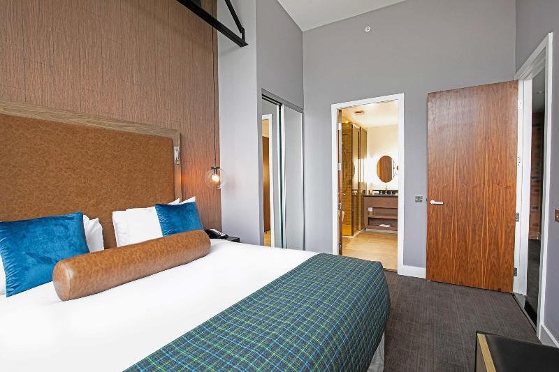 سوییت اجرایی, Sandman Signature Aberdeen Hotel & Spa