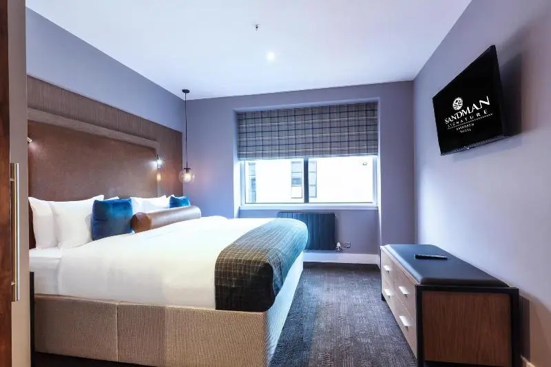 キングサイズベッドのスイートルーム, Sandman Signature Aberdeen Hotel & Spa
