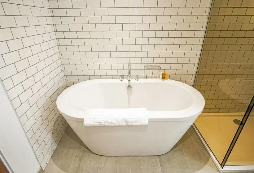 エクゼクティブスイート, Sandman Signature Aberdeen Hotel & Spa