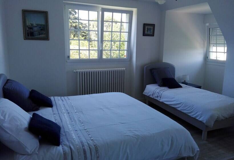 家庭间, La Villa Des Fleurs D Ajoncs