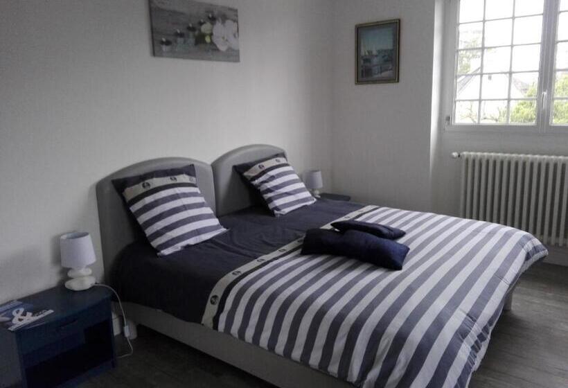 标准三人间, La Villa Des Fleurs D Ajoncs