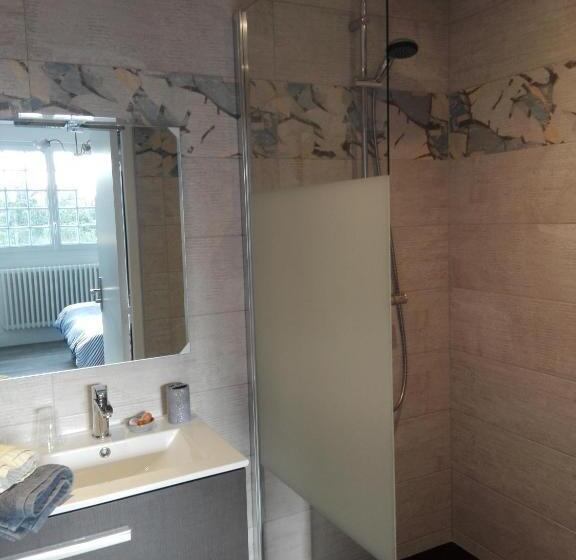 标准三人间, La Villa Des Fleurs D Ajoncs