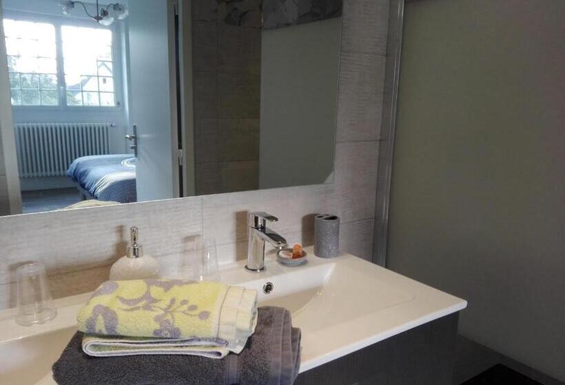 标准三人间, La Villa Des Fleurs D Ajoncs