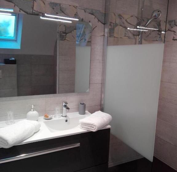 ファミリールーム, La Villa Des Fleurs D Ajoncs