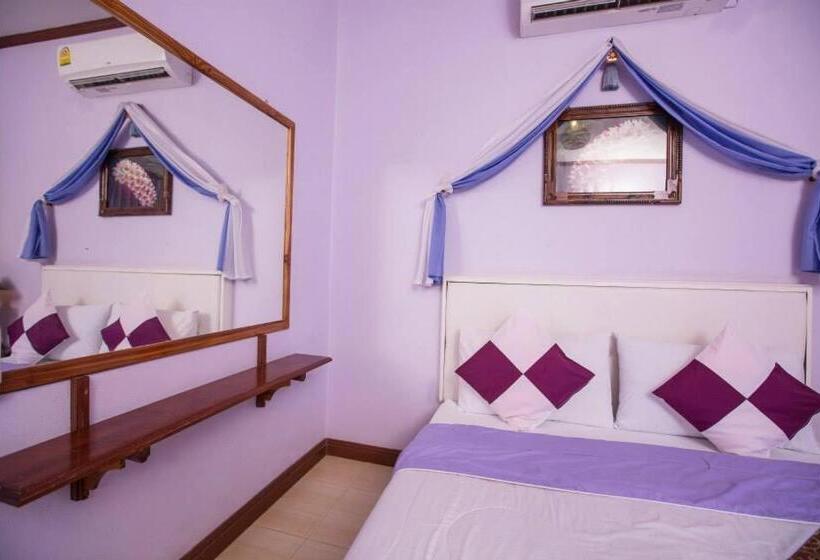 اتاق استاندارد, Family Resort Chumphon