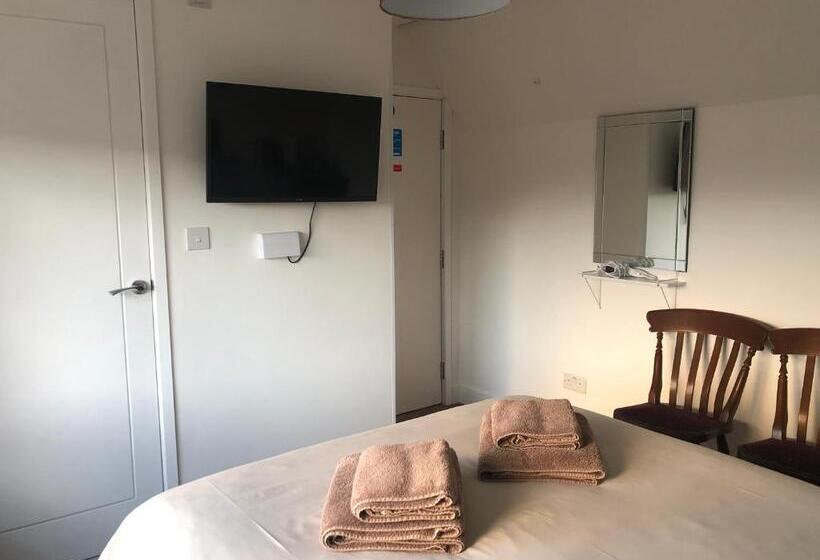 غرفة قياسية, The Haven