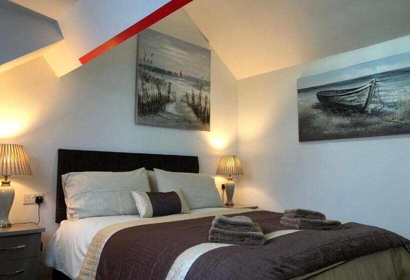 غرفة قياسية سرير كينج, The Haven