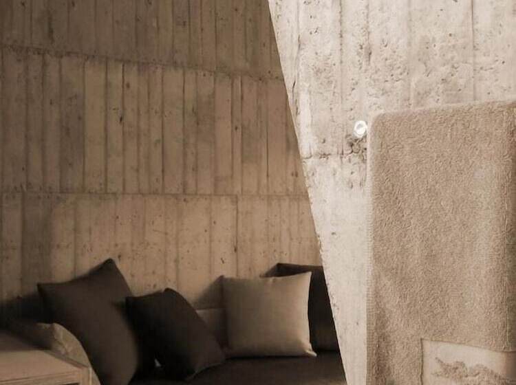 اتاق استاندارد با تخت دوبل, One House