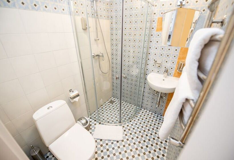 اتاق اکونومی, Art Deco Central Rooms