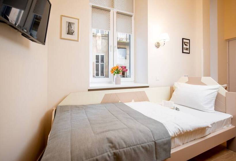 اتاق اکونومی, Art Deco Central Rooms