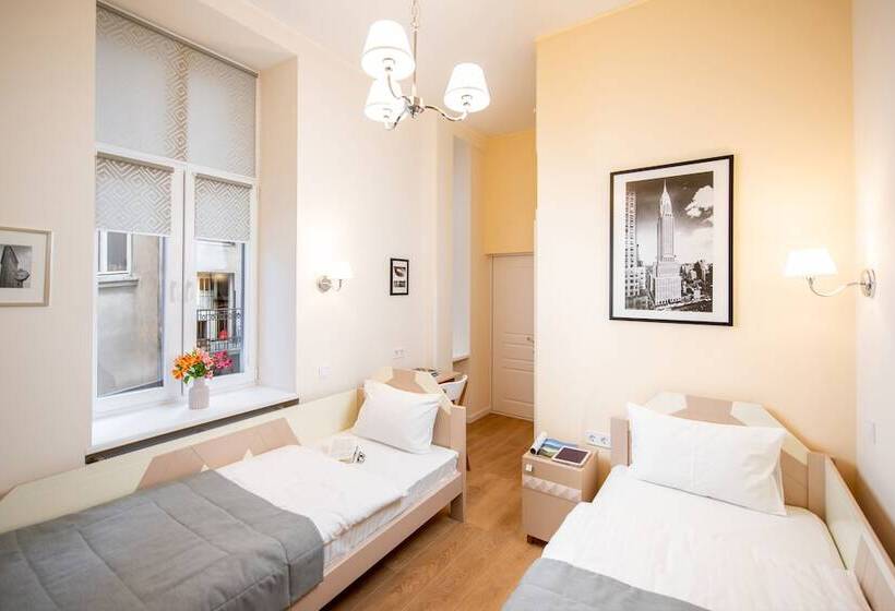 اتاق اکونومی, Art Deco Central Rooms