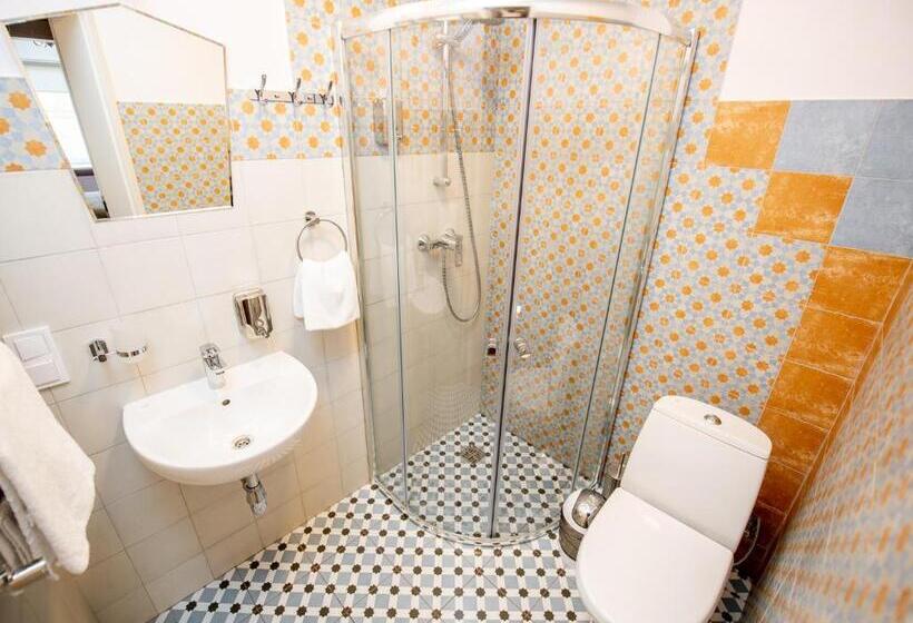 اتاق سوپریور با تخت بزرگ, Art Deco Central Rooms