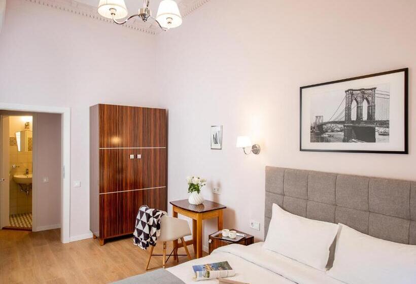 غرفة سوبيريور سرير كينج, Art Deco Central Rooms