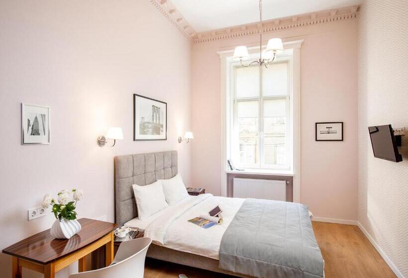 اتاق سوپریور با تخت بزرگ, Art Deco Central Rooms