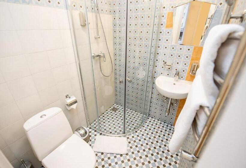 اتاق اکونومی, Art Deco Central Rooms