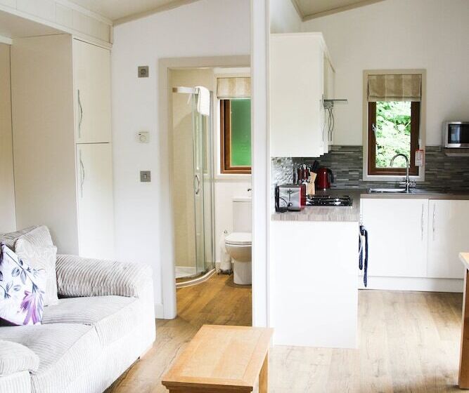 豪华工作室, Herons Lake Retreat