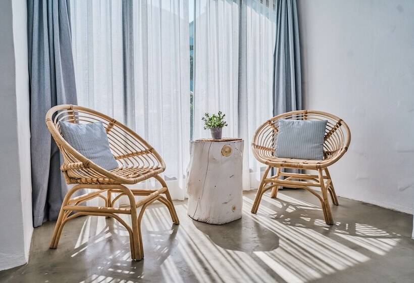 Номер Стандарт Вид на Бассейн, Kassandra Boutique