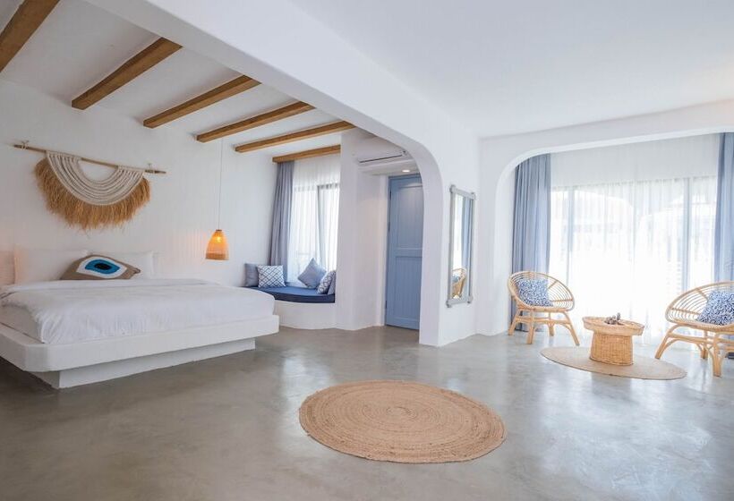 Номер Стандарт Вид на Бассейн, Kassandra Boutique