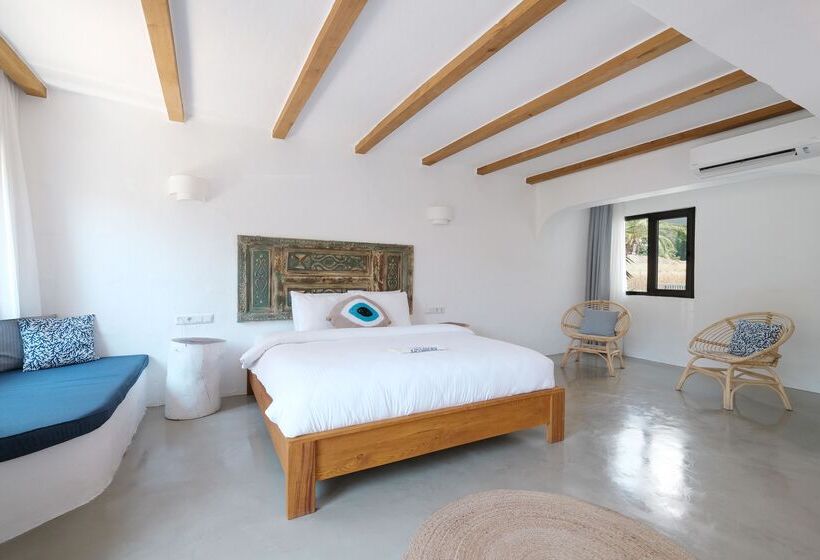 Номер Стандарт, Kassandra Boutique