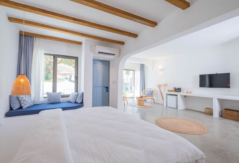 Номер Стандарт Вид на Бассейн, Kassandra Boutique