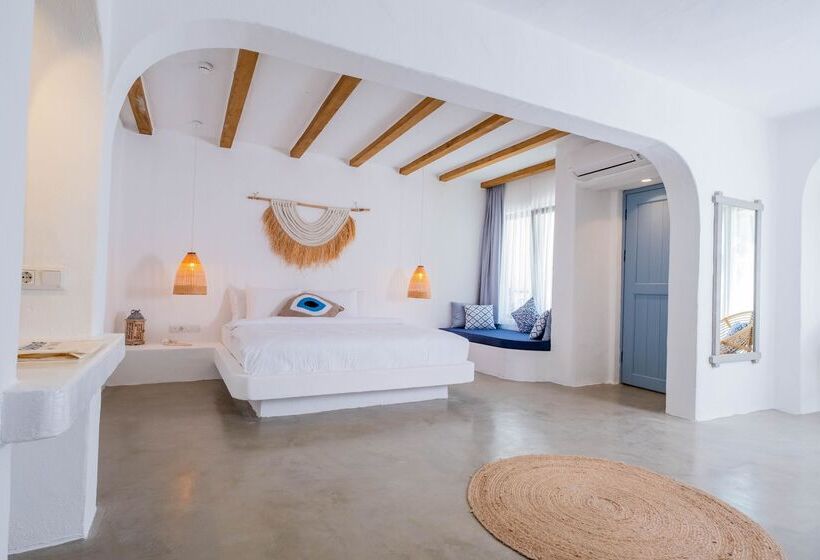 Номер Стандарт Вид на Бассейн, Kassandra Boutique