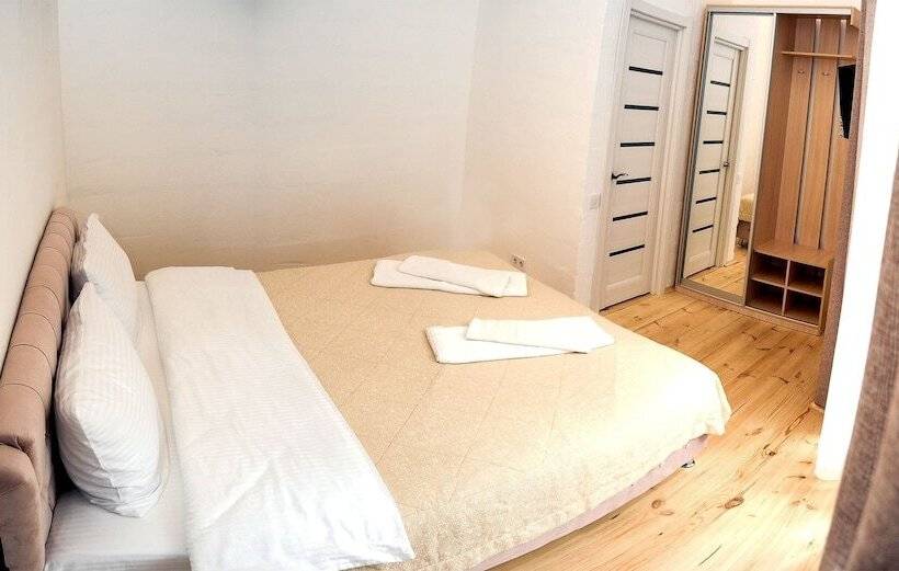 اتاق لوکس, Vital Park