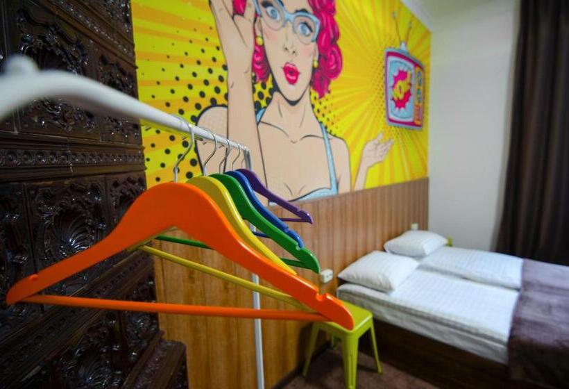 Standard Room, Pop Art Hostel