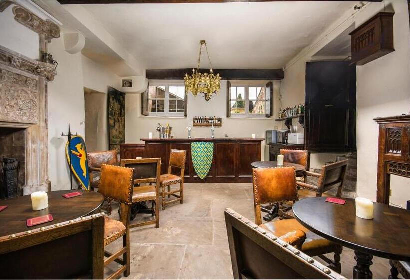 غرفة قياسية, Appleby Castle