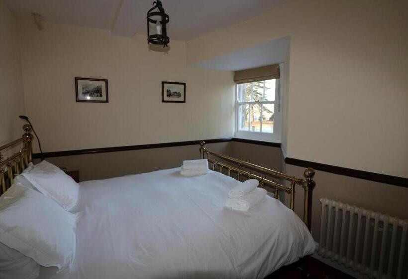 شقة غرفتين, Appleby Castle