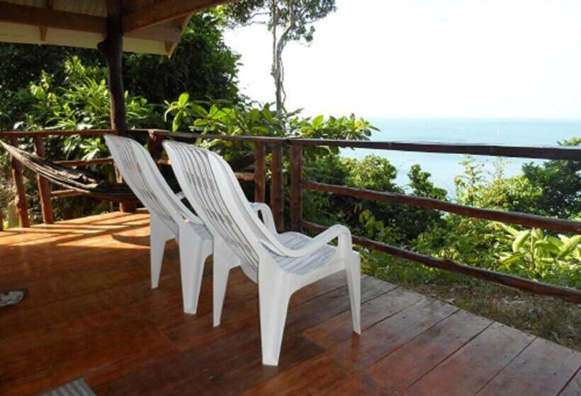 بانگلوی سوپریور, Jungle Hill Beach Bungalow