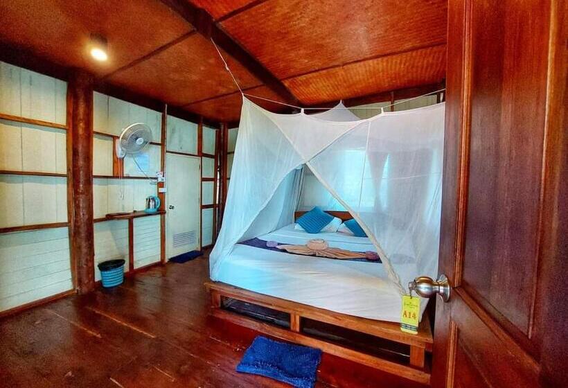 Superior bungalow with sea view, Jungle Hill Beach Bungalow