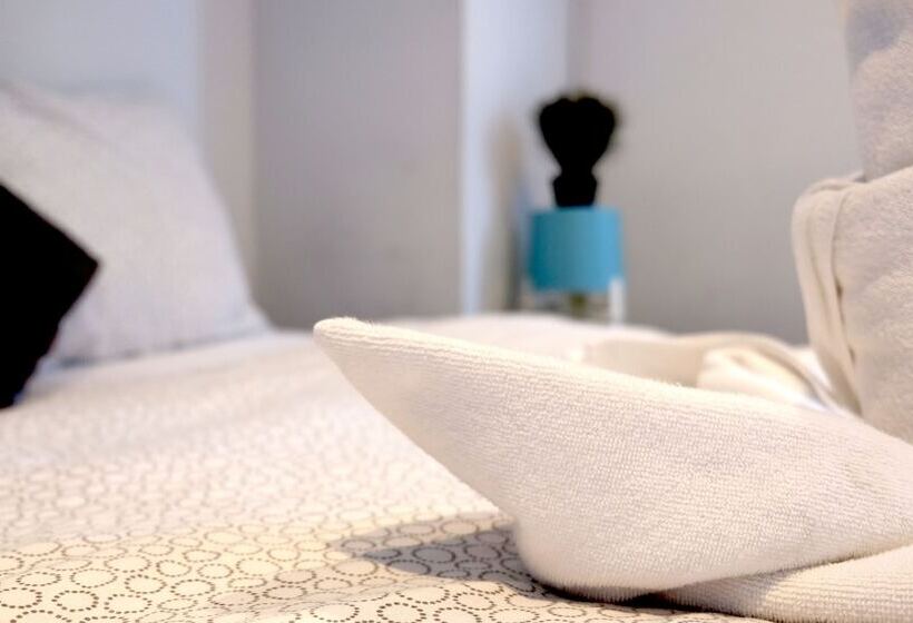 اتاق استاندارد یک نفره, Sleep With Me Bangkok  Bts Phra Khanong