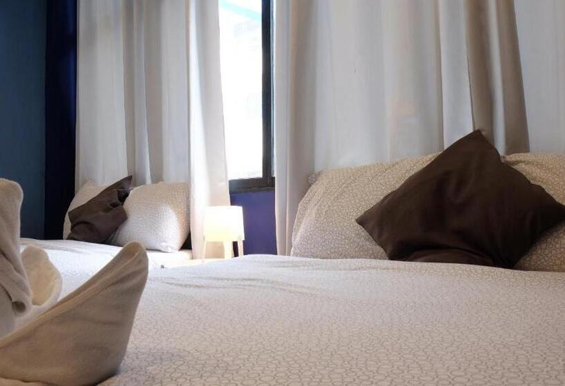 اتاق سوپریور چهار تخته, Sleep With Me Bangkok  Bts Phra Khanong