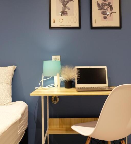 اتاق لوکس چهار تخته, Sleep With Me Bangkok  Bts Phra Khanong