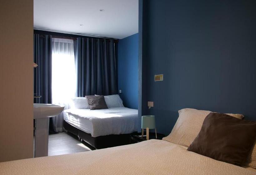 اتاق لوکس خانوادگی, Sleep With Me Bangkok  Bts Phra Khanong